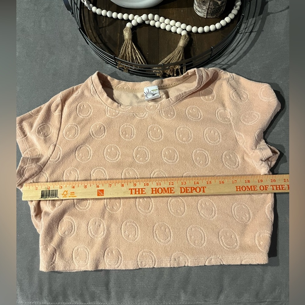Offline by Aerie Peach Embossed Women's Crop Smiley Face Top! Size/XL - Picture 6 of 7